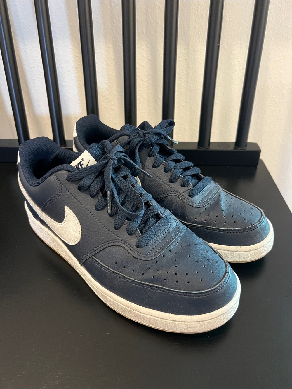 Nike Navy Blue Court Vision Low sneakers with a classic white Swoosh Men's 8-1/2